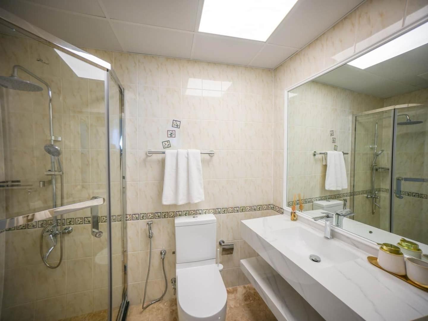 Deluxe 3 Bedroom With Marina & Sea View Dubai Exterior photo